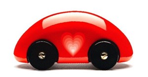 Happy Valentine day to all #streamliner #ulfhanses #scandinaviandesign #woodentoys